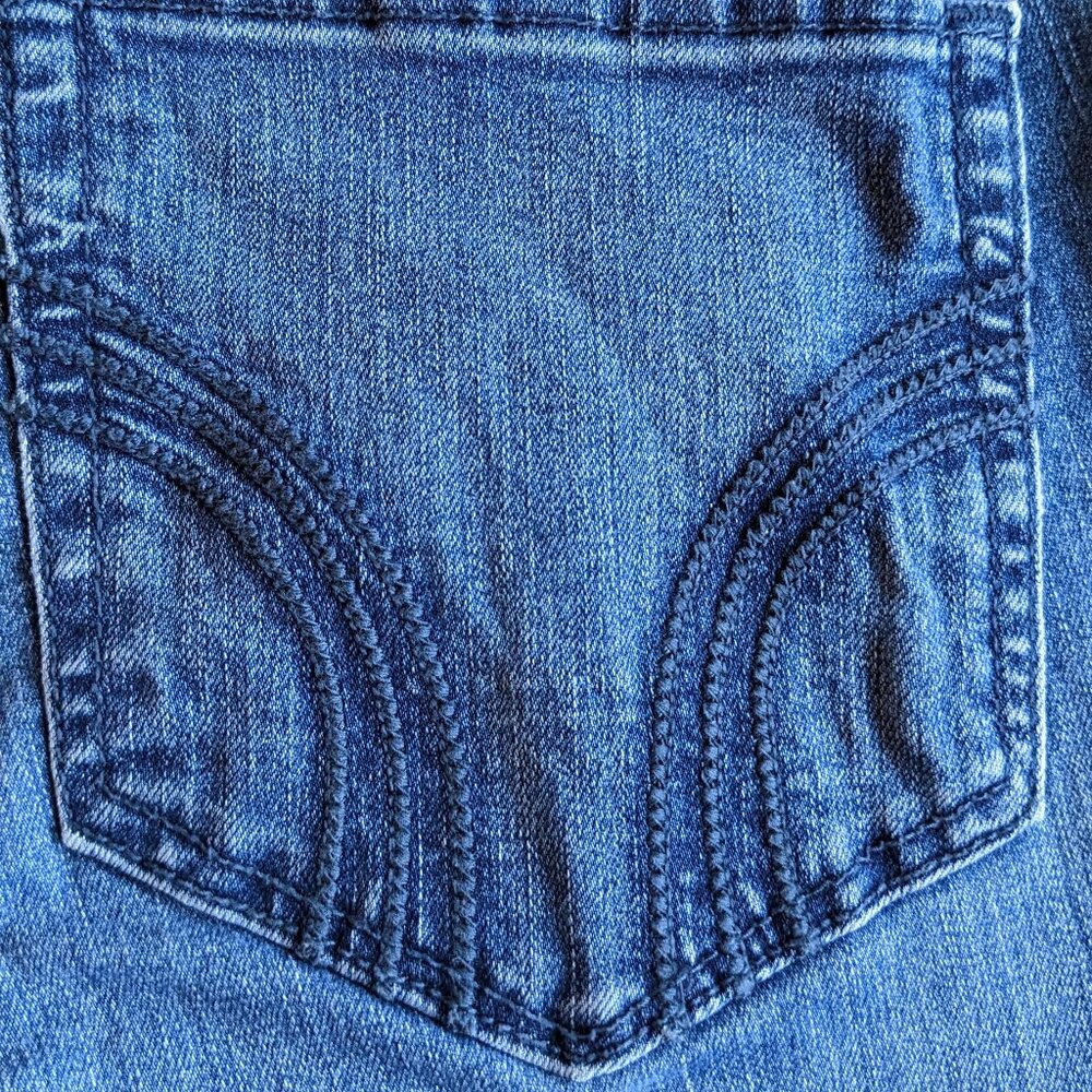 Hollister California Super Skinny High Rise Medium Wash Blue Jeans, Size W32 L31 - Picture 8 of 11
